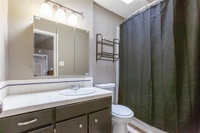 Photo of 725 Tabard Trail