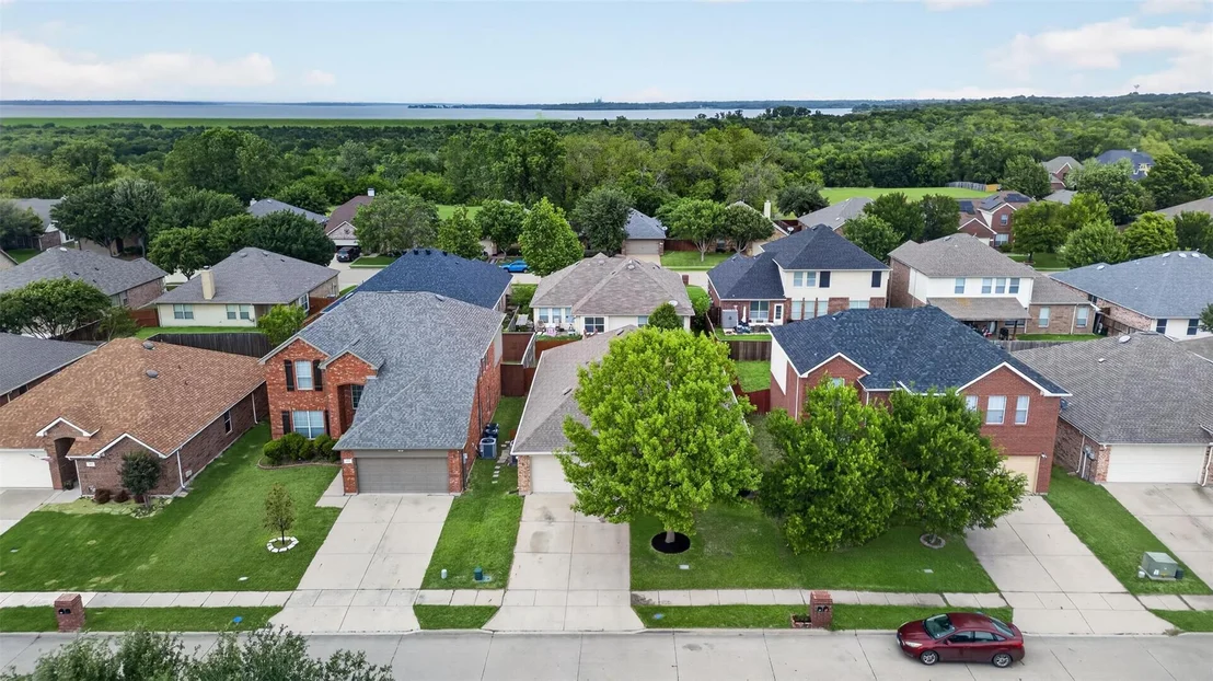 Photo of 921 Bowie Drive