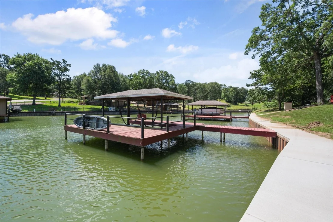 Photo of 280 Shadow Oaks Drive