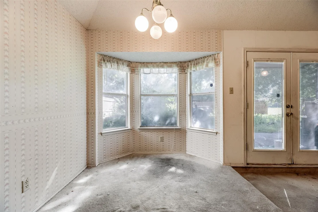 Photo of 6010 Maple Leaf Drive