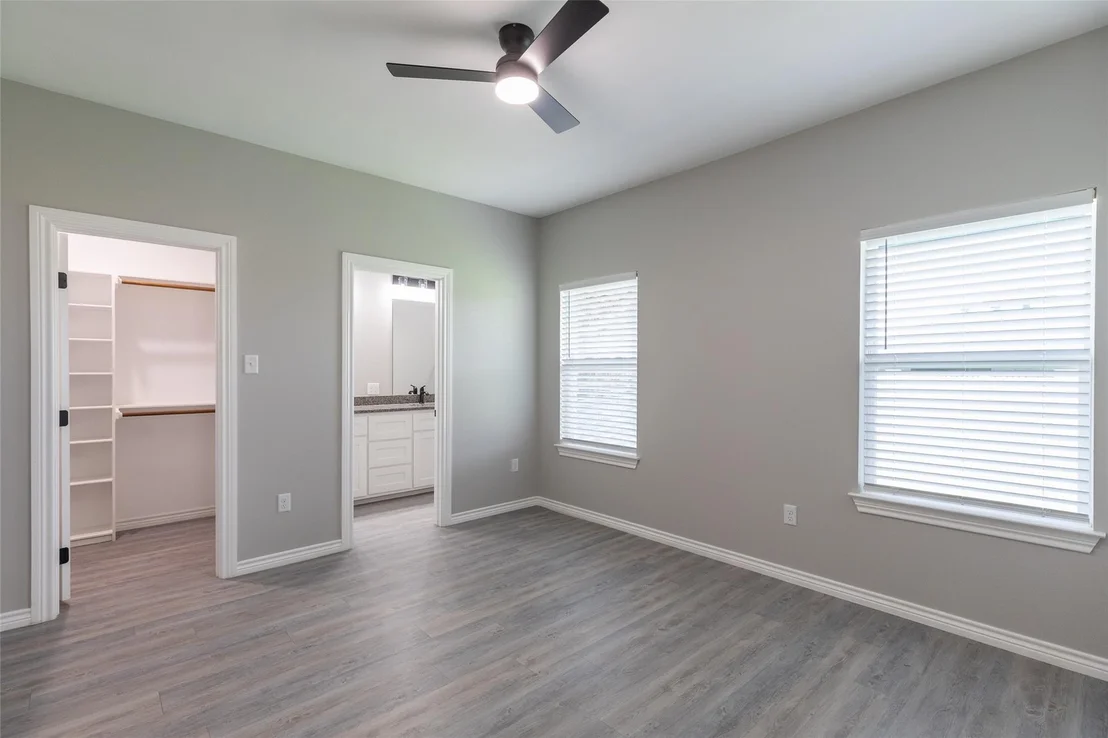 Photo of 7908 Freedom Crest Avenue