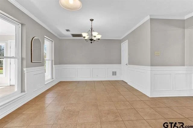 Photo of 206 Hideaway Lane Central
