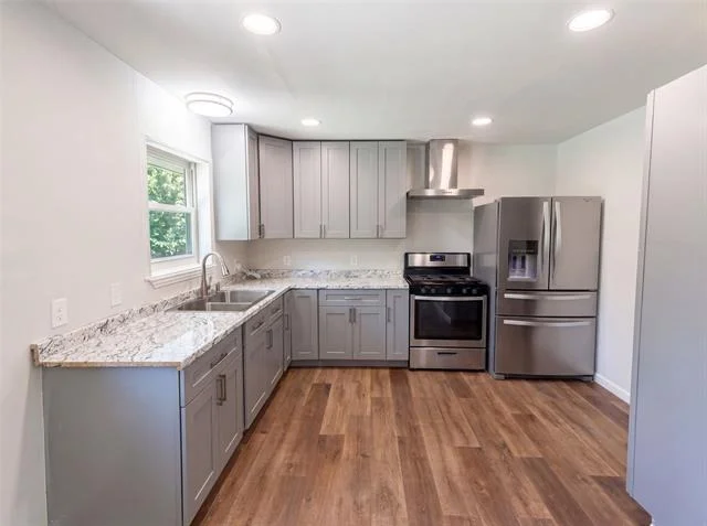 Photo of 2415 Barnes Bridge Road