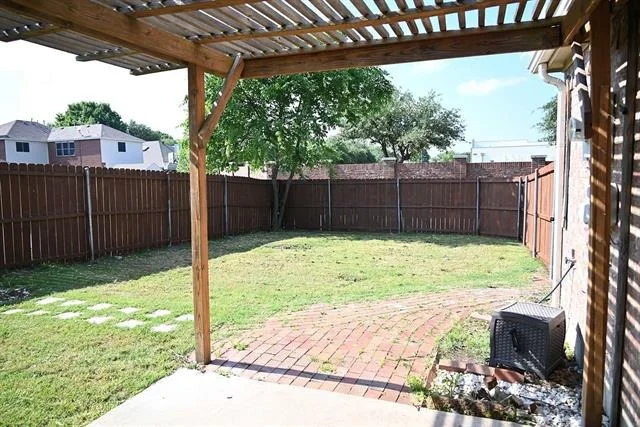 Photo of 1511 Oak Tree Road