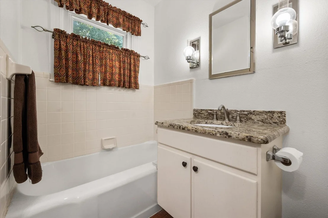 Photo of 502 Bellevue Drive