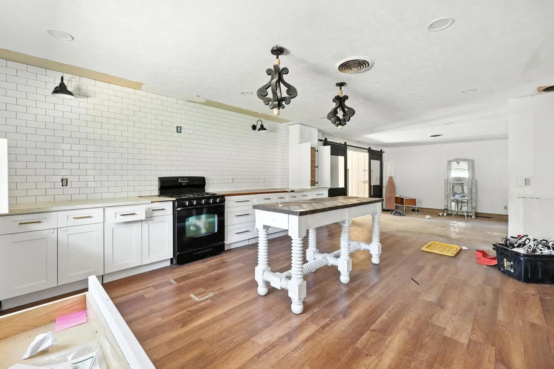 Photo of 2304 Royal Acres Drive