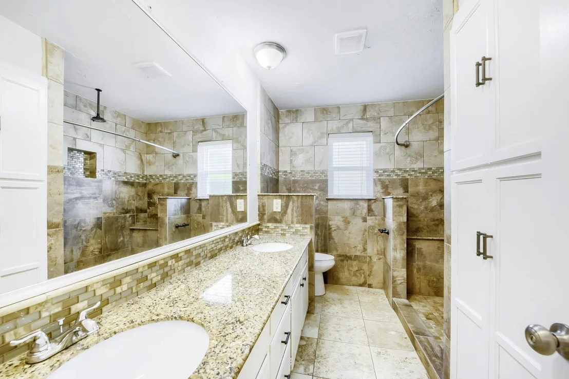 Photo of 917 Stratford Drive