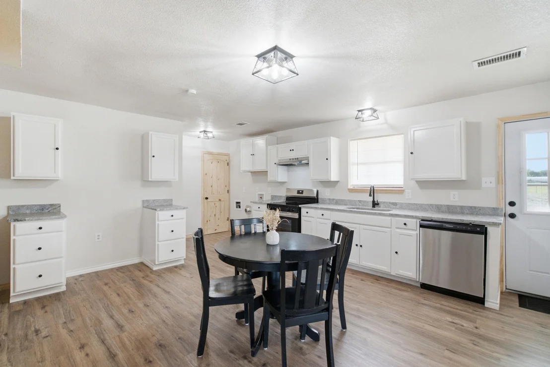 Photo of 517 Sandy Oaks Road