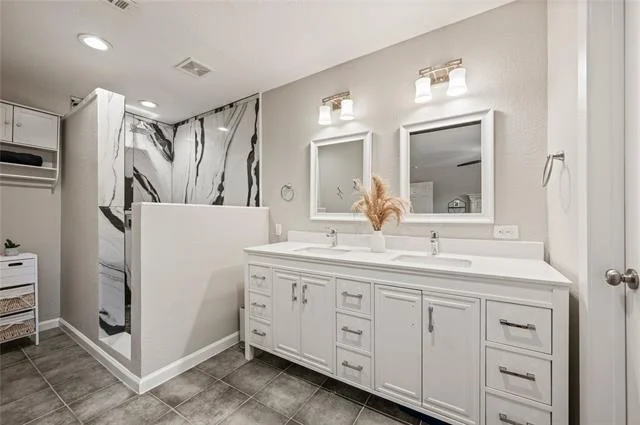 Photo of 5656 Oak Haven Drive