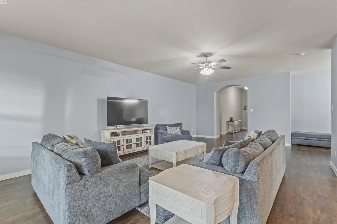 Photo of 1300 Lawnview Drive