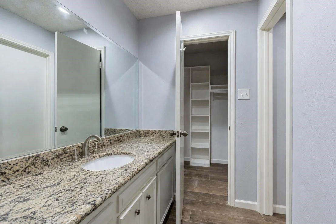 Photo of 3600 Lake Pontchartrain Drive