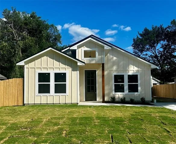 Photo of 3616 Hubby Avenue