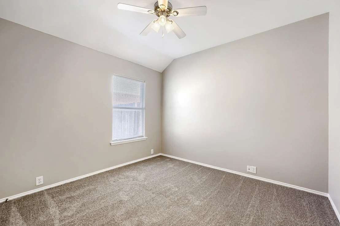 Photo of 605 Oakbrook Drive