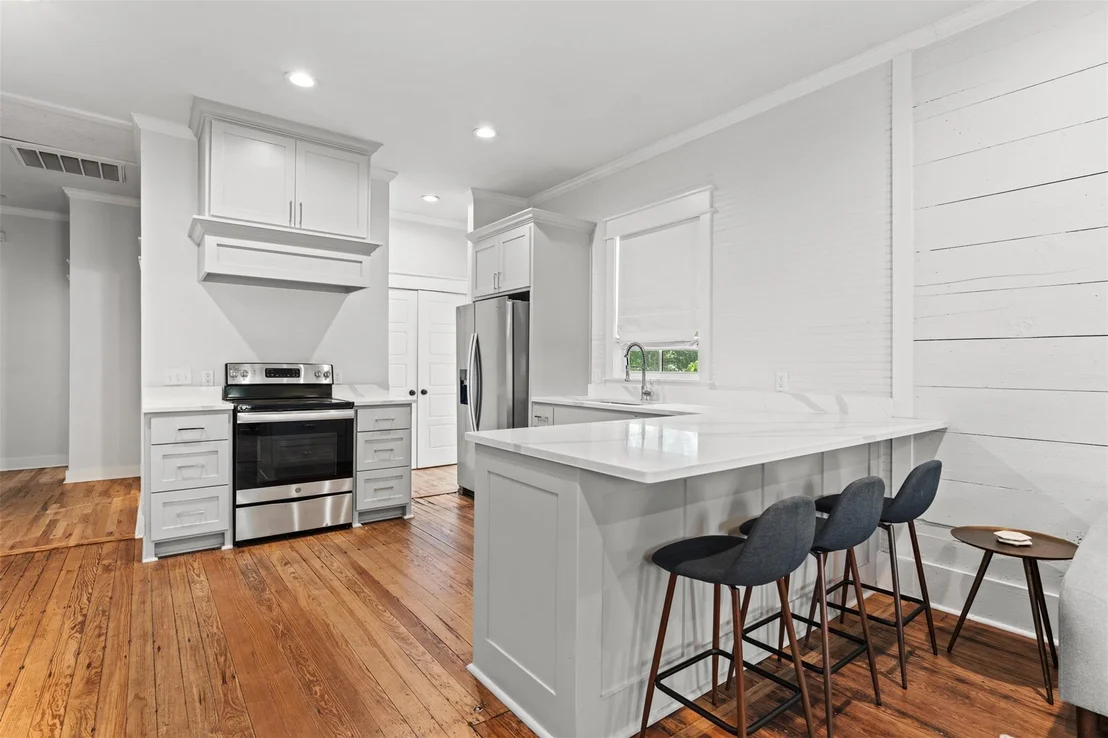 Photo of 1012 Burnett Avenue