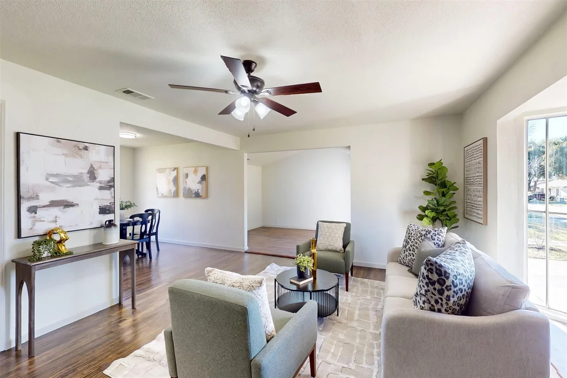 Photo of 2842 Carlson Drive