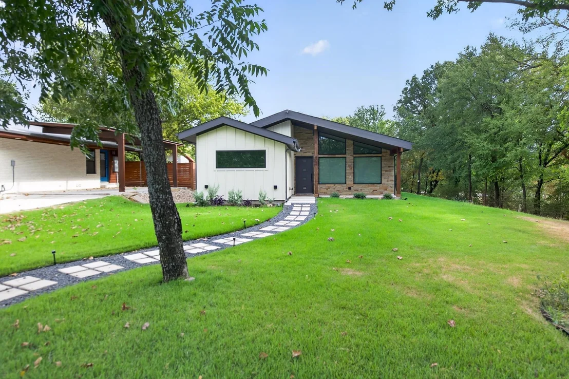 Photo of 802 Stevens Street