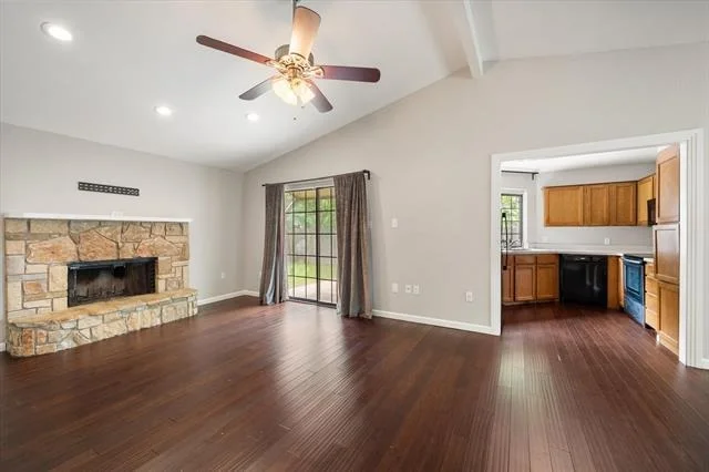 Photo of 1406 Colonnade Drive
