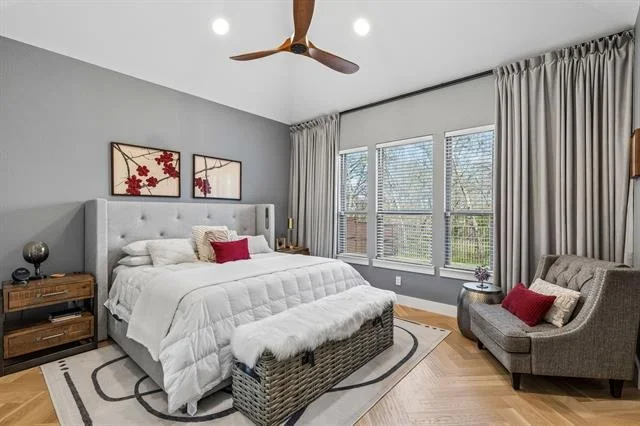 Photo of 5717 Riverside Lane