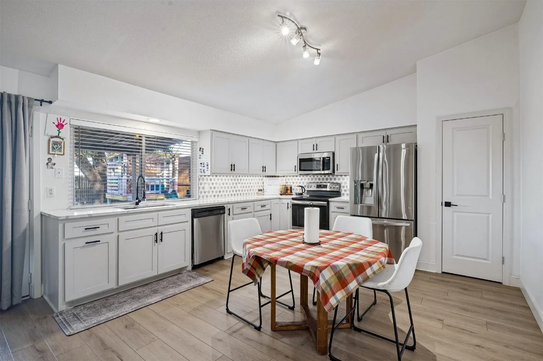 Photo of 2920 Sidney Drive
