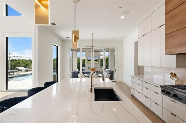 Photo of 3347 Midwick Drive