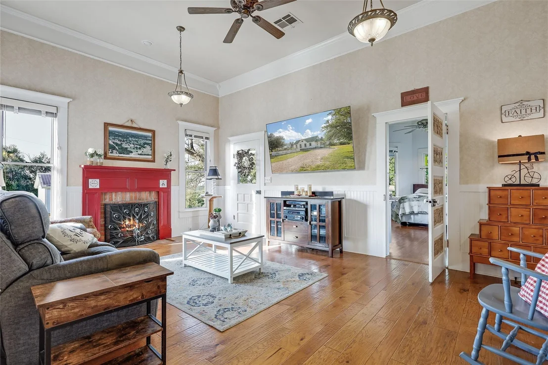 Photo of 13471 Cedar Valley Road