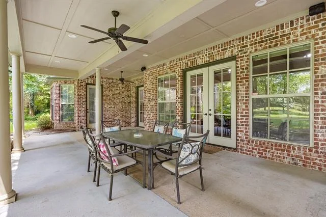Photo of 1915 Stonegate Valley Drive