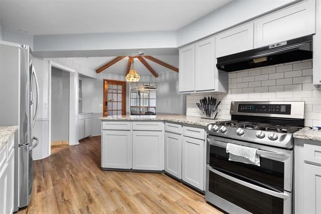 Photo of 2214 Valley Mill