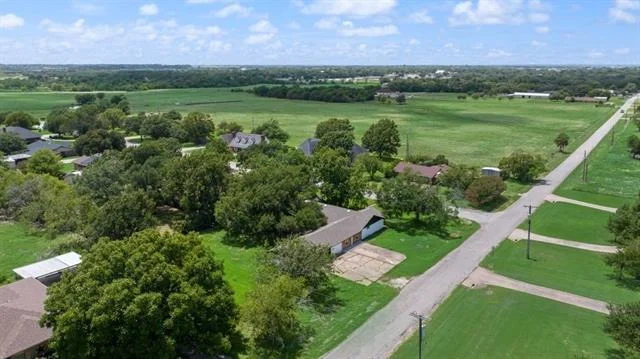 Photo of 906 Mesquite Lane