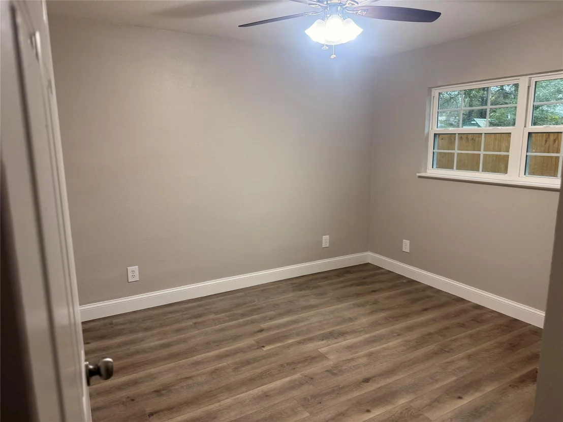 Photo of 112 Myrtle Dr