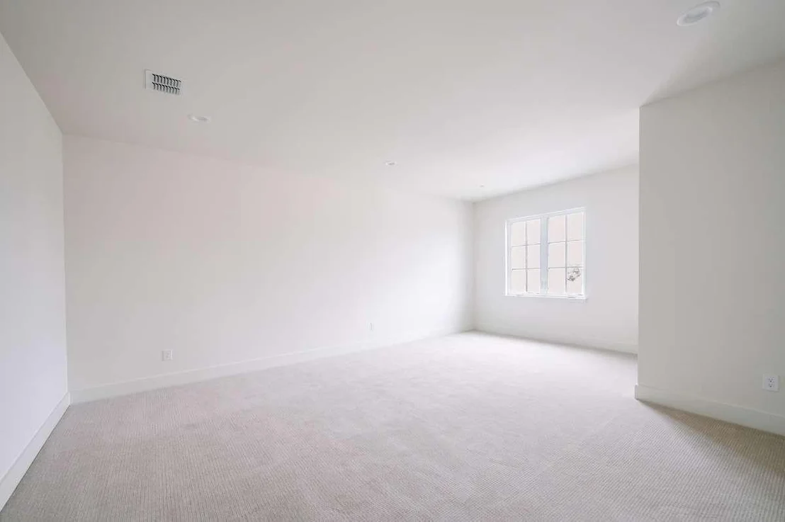 Photo of 405 Kestrel Court