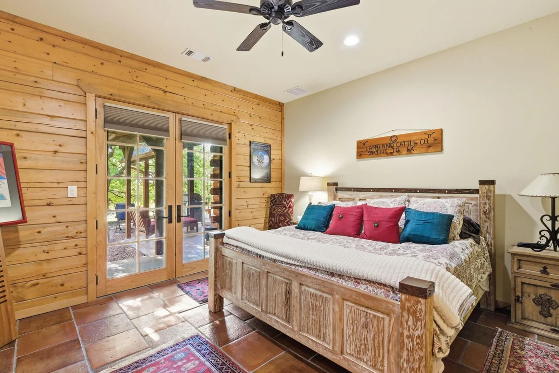 Photo of 2197 Netherly Lane