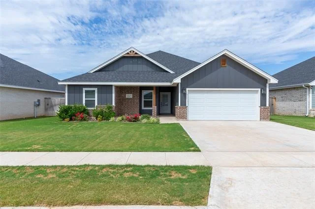 Photo of 7556 Lake Ridge Parkway