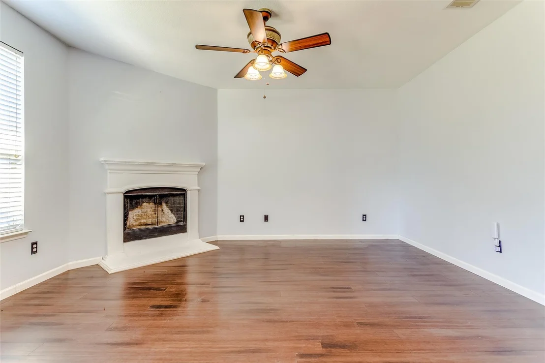 Photo of 2007 Brazoria Drive