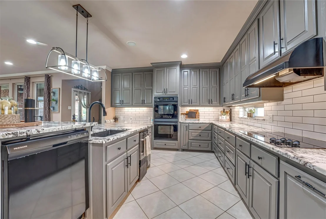 Photo of 1155 Boase Way