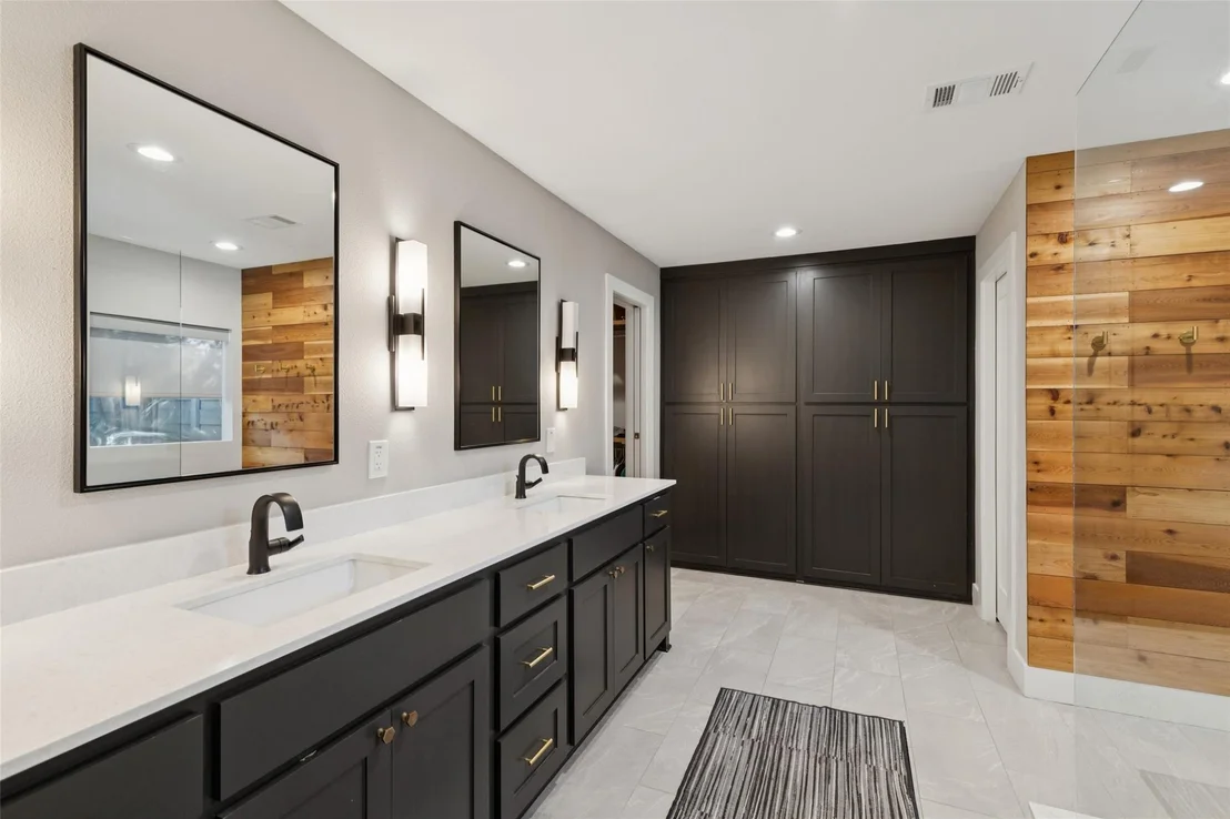 Photo of 7221 Pleasant View Drive