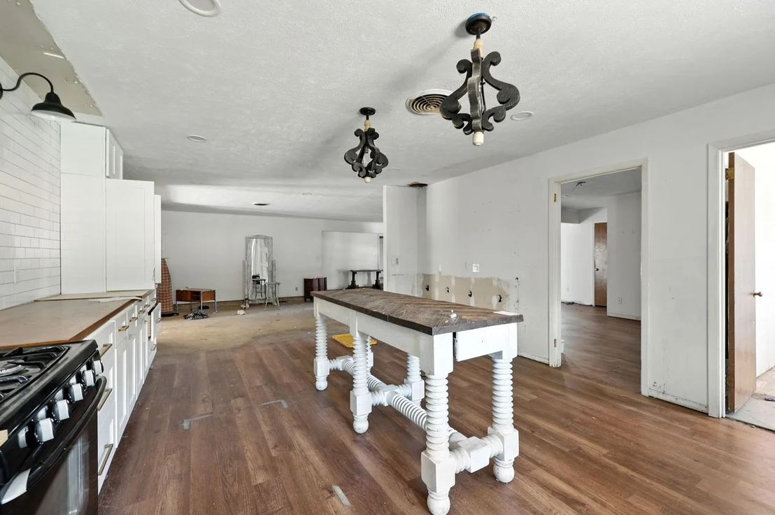 Photo of 2304 Royal Acres Drive