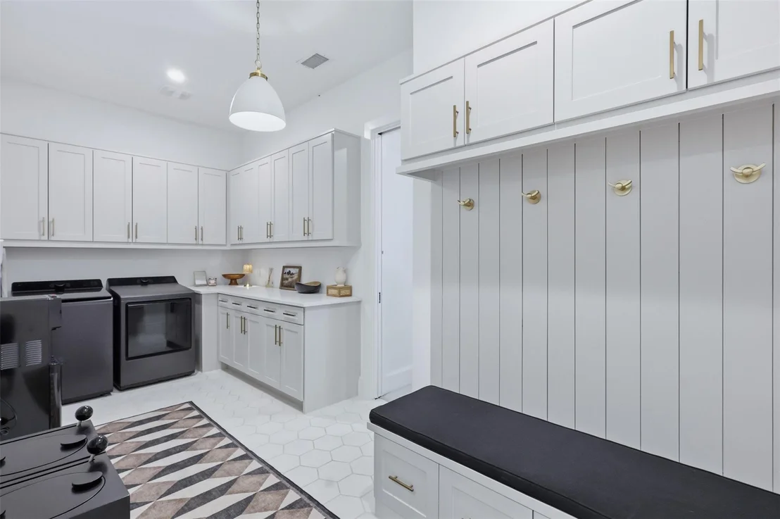 Photo of 425 Abagail Lane