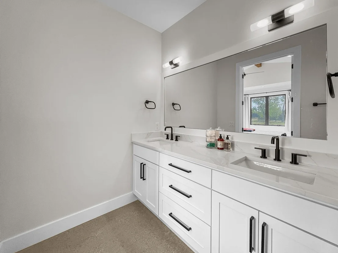Photo of 1163 Willow Road