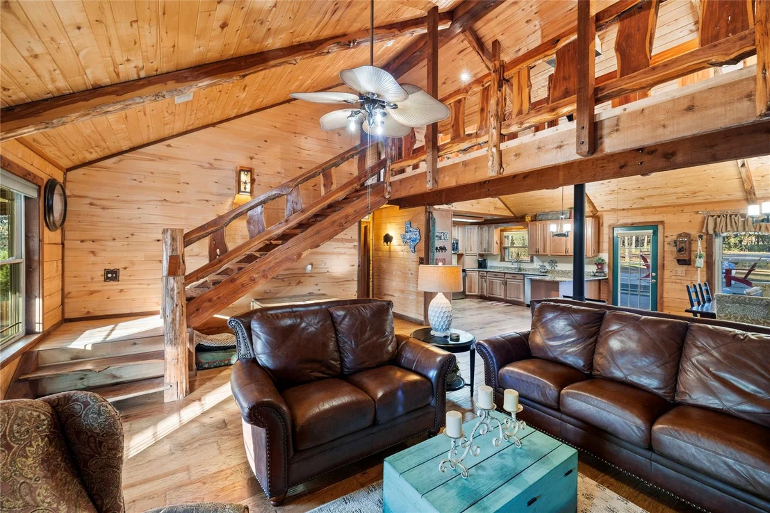 Photo of 1020 County Road 3277