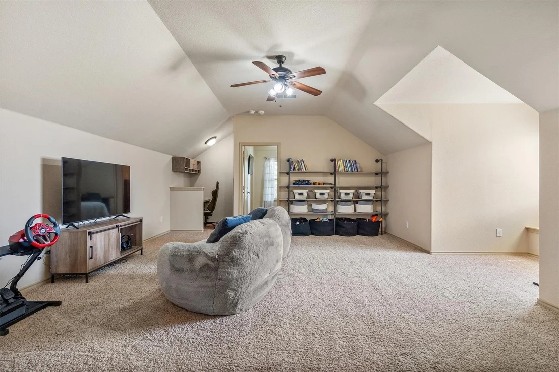 Photo of 3305 Hornbeam Street