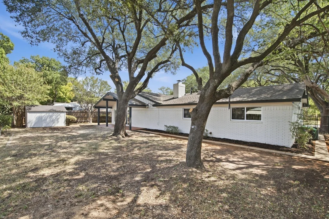 Photo of 4905 Rock River Drive