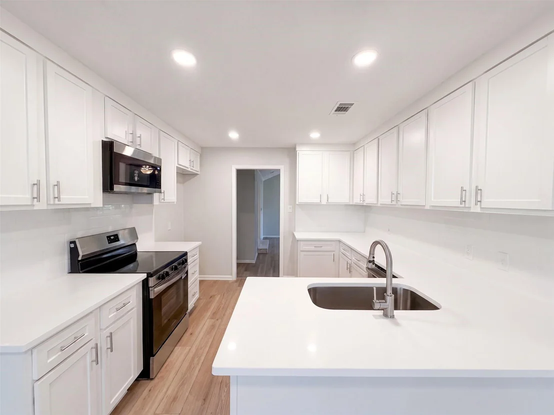 Photo of 813 Wheelwood Drive