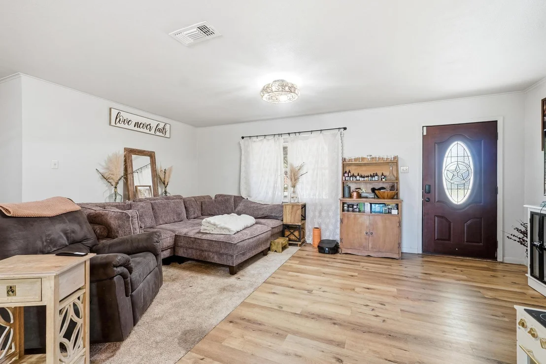 Photo of 1306 Westhill Lane