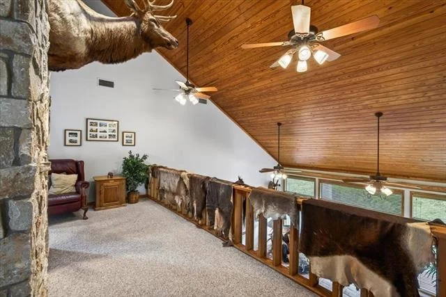 Photo of 906 Valle Vista Drive