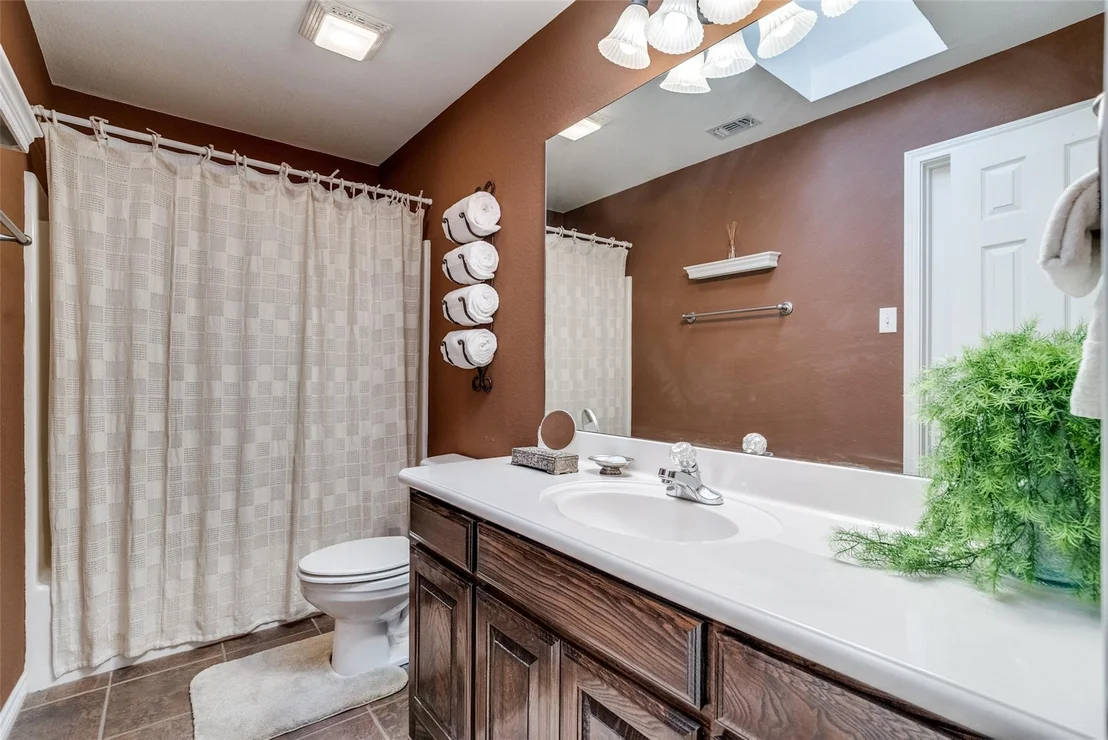 Photo of 1102 Eagle Point Circle