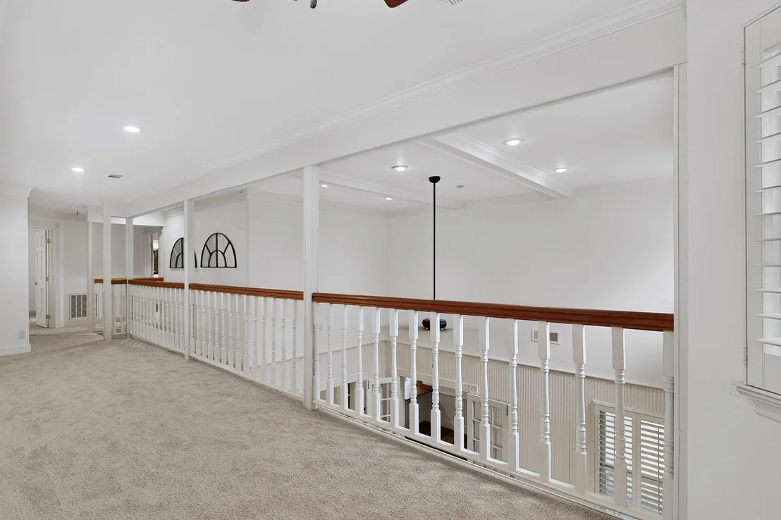 Photo of 2 Trailridge Drive
