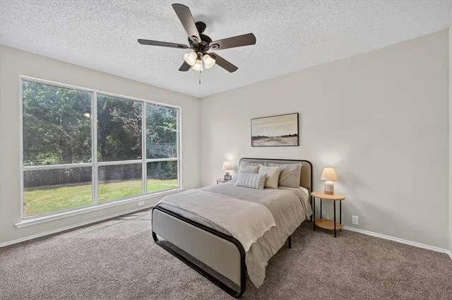 Photo of 2633 Lakeside Drive