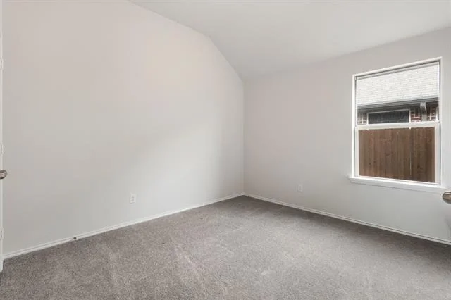 Photo of 908 Madeline Lane