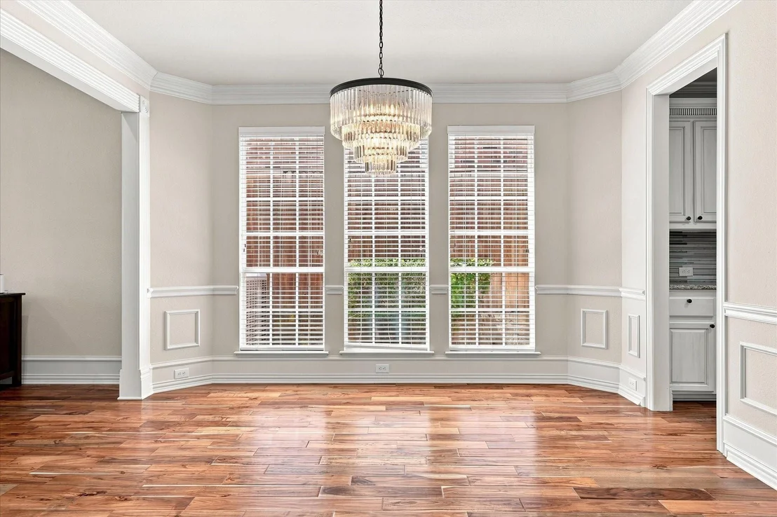 Photo of 708 Lakeway Drive