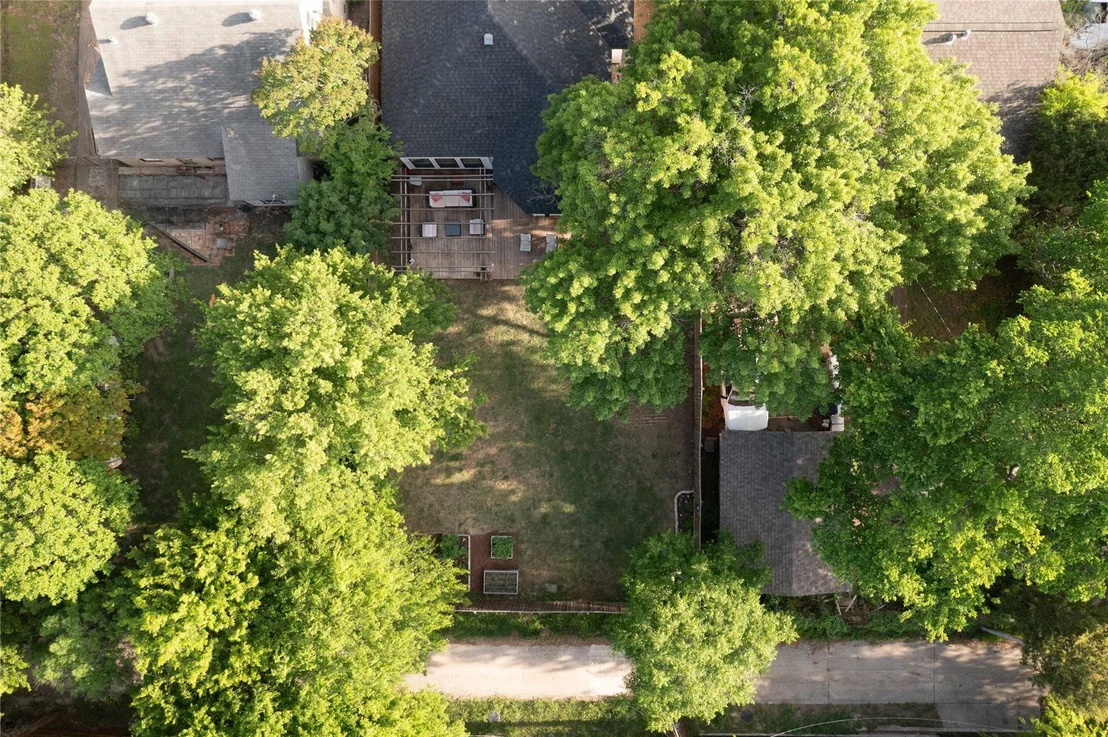 Photo of 3231 Fairview Avenue